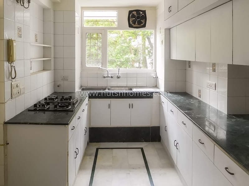 3 BHK Flat For Rent in Chanakyapuri