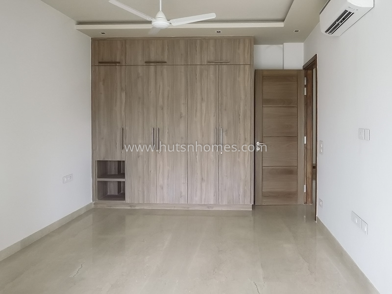 3 BHK Flat For Rent in Chanakyapuri