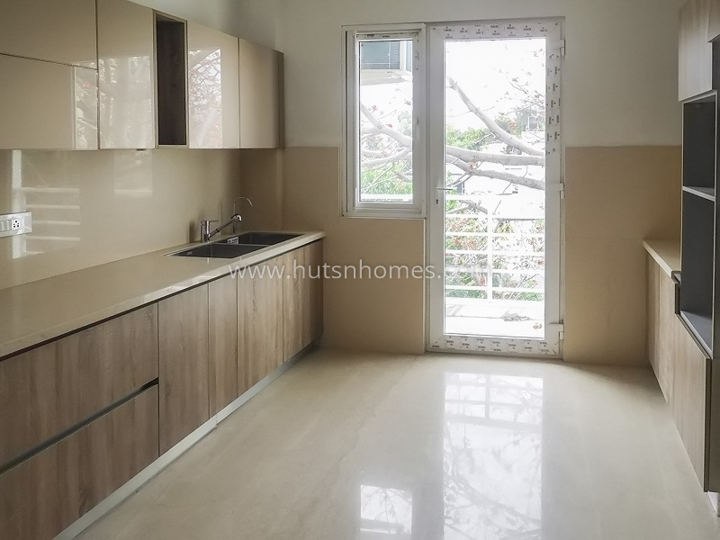 3 BHK Flat For Rent in Chanakyapuri