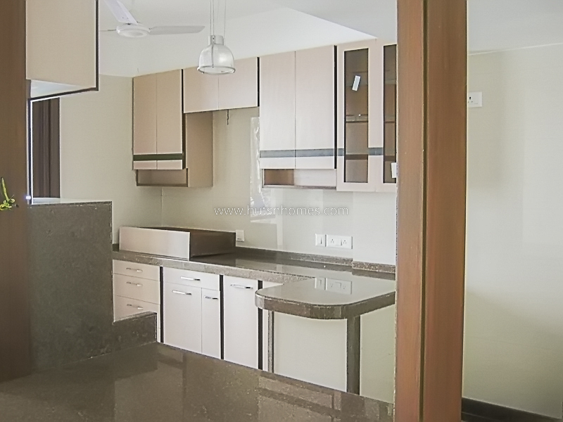 14 BHK Entire-Building For Rent in Vasant Vihar