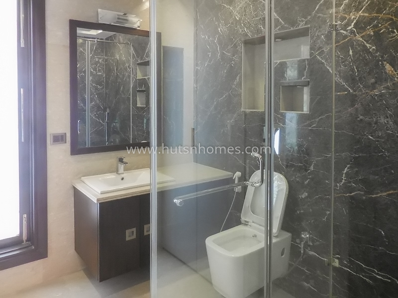 4 BHK Builder Floor For Rent in Vasant Vihar