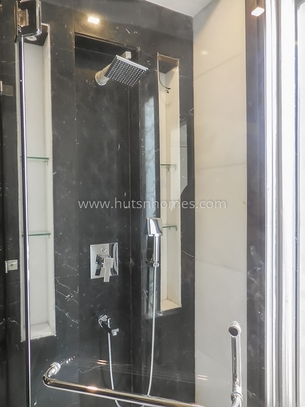 4 BHK Builder Floor For Rent in Vasant Vihar