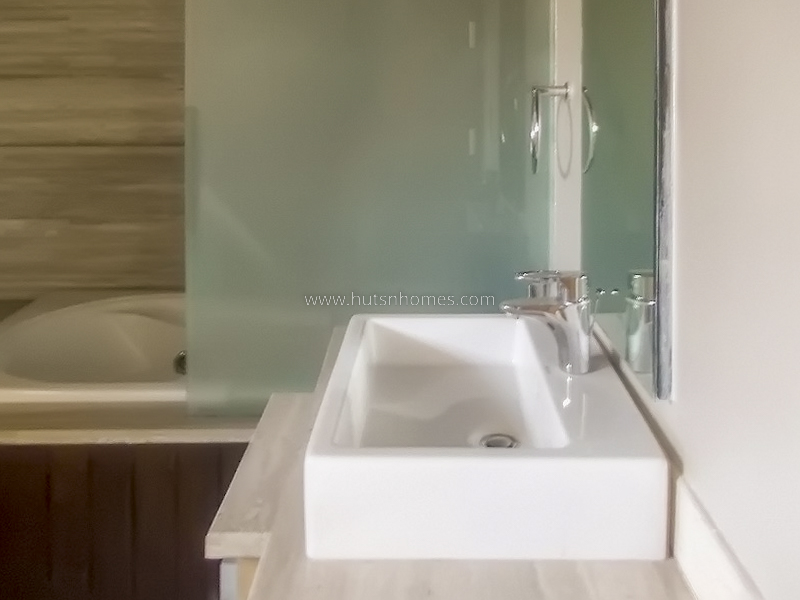 4 BHK Flat For Rent in Vasant Vihar