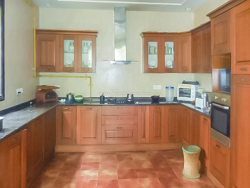 6 BHK Farm House For Rent in Chttarpur
