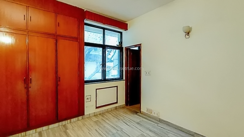 3 BHK Flat For Rent in Vasant Vihar