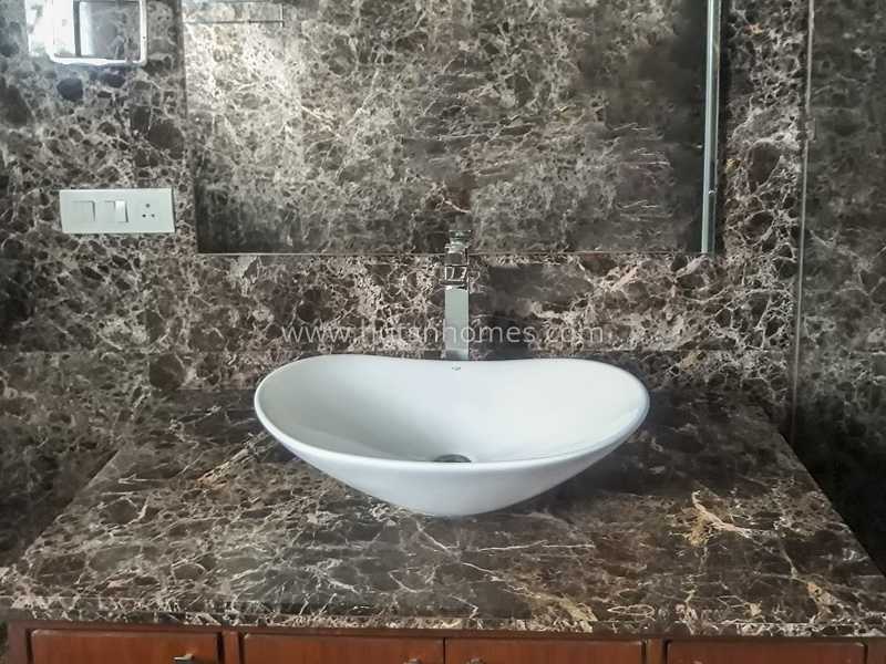 4 BHK Flat For Rent in Vasant Vihar