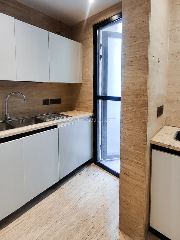 4 BHK Flat For Rent in West End Colony