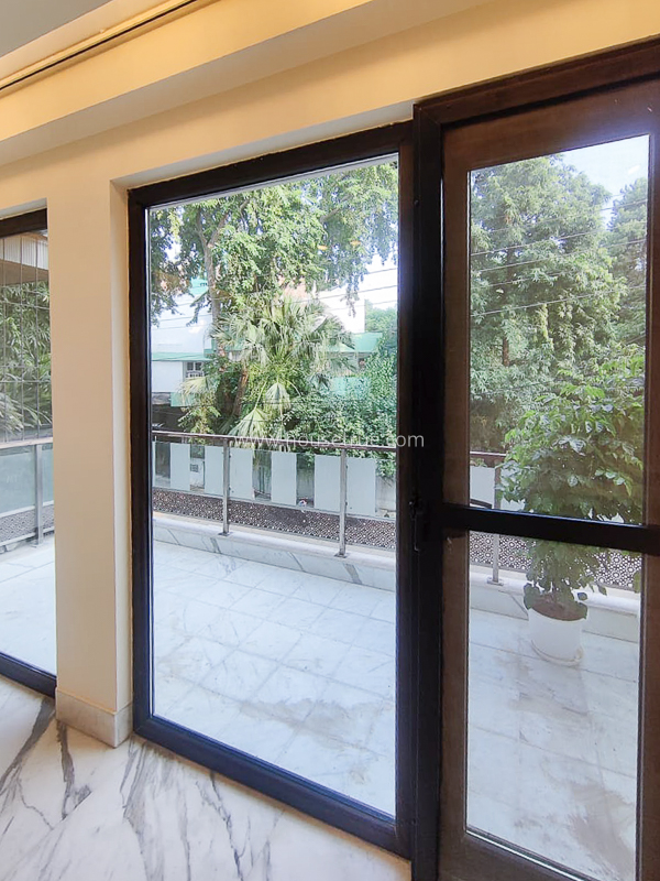 4 BHK Flat For Rent in West End Colony