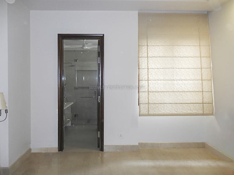 3 BHK Duplex For Rent in Chanakyapuri