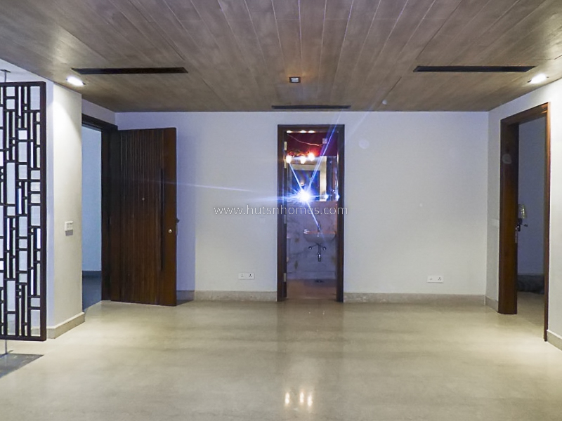 3 BHK Duplex For Rent in Chanakyapuri