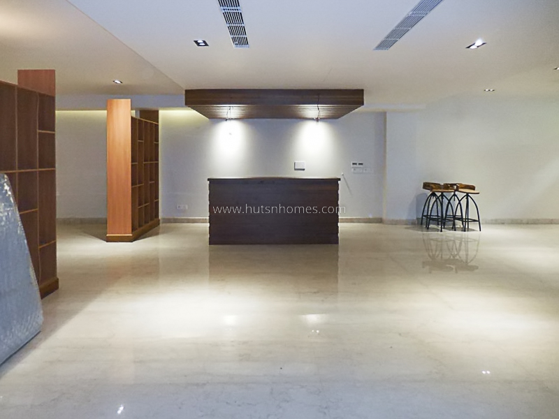 3 BHK Duplex For Rent in Chanakyapuri
