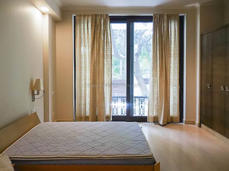 3 BHK Duplex For Rent in Chanakyapuri