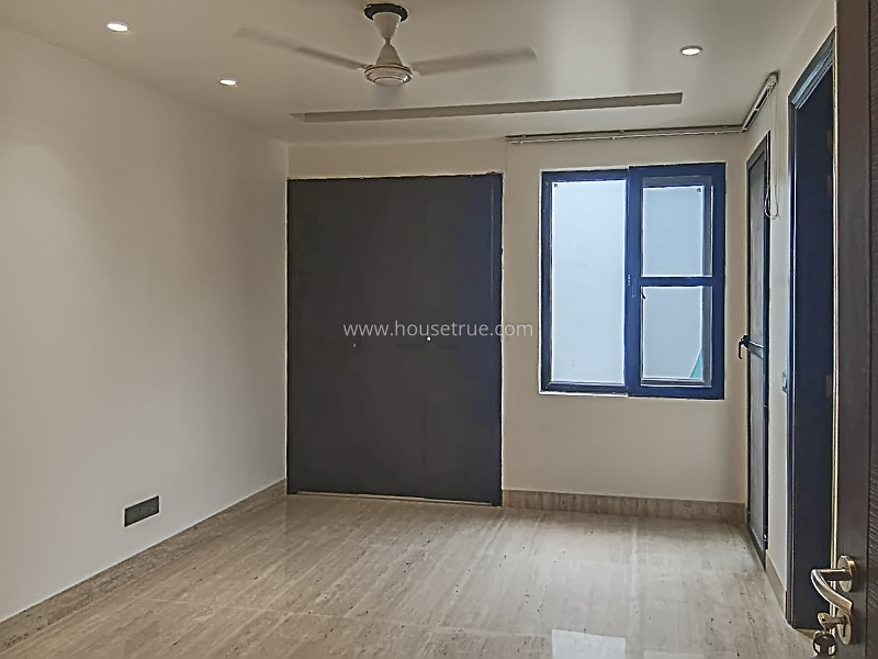 4 BHK Builder Floor For Rent in West End Colony