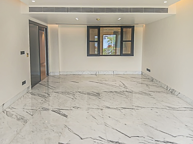 4 BHK Builder Floor For Rent in West End Colony