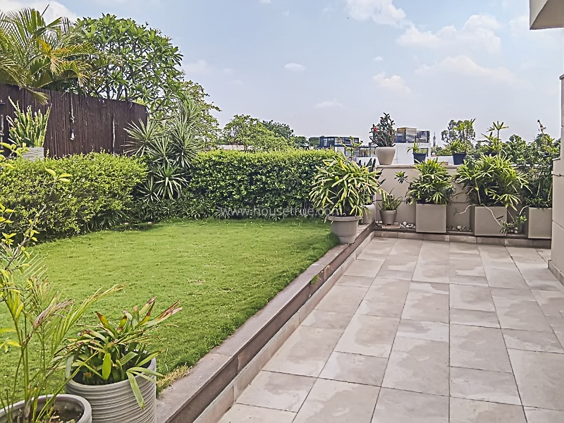 4 BHK Builder Floor For Rent in West End Colony