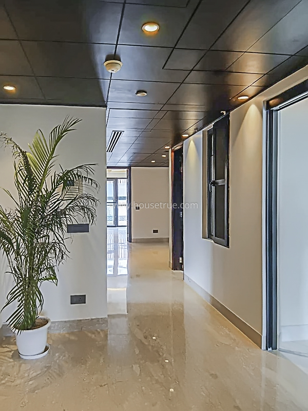 4 BHK Builder Floor For Rent in West End Colony
