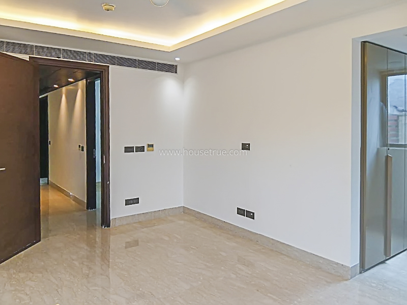 4 BHK Builder Floor For Rent in West End Colony