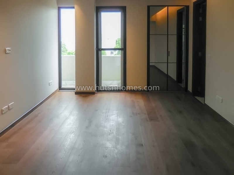 4 BHK Flat For Rent in West End Colony