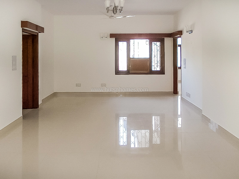 3 BHK Flat For Rent in Defence Colony