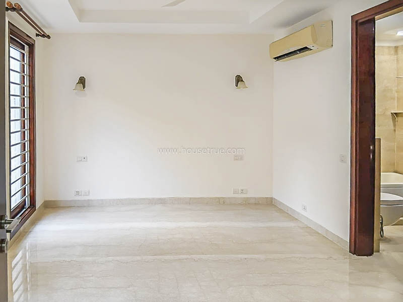 3 BHK Flat For Rent in Defence Colony