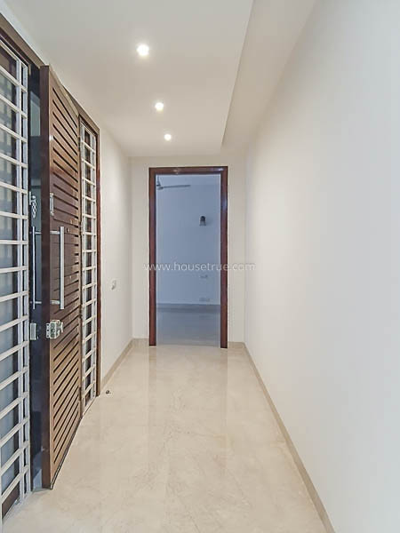3 BHK Flat For Rent in Defence Colony