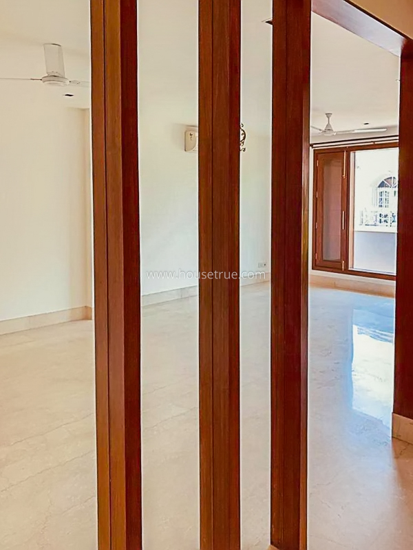 4 BHK Flat For Rent in Green Park Extension