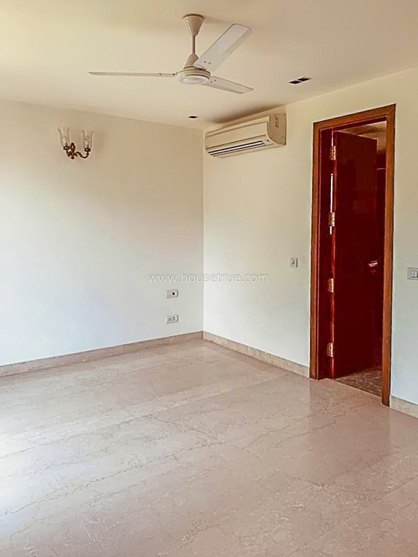 4 BHK Flat For Rent in Green Park Extension