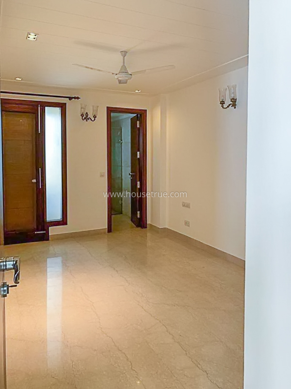 4 BHK Flat For Rent in Green Park Extension
