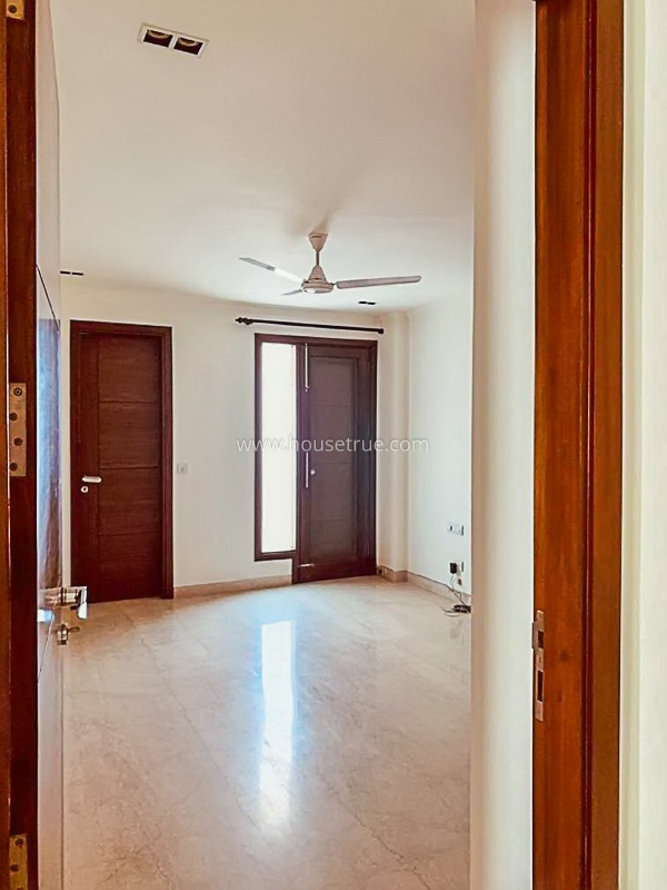 4 BHK Flat For Rent in Green Park Extension