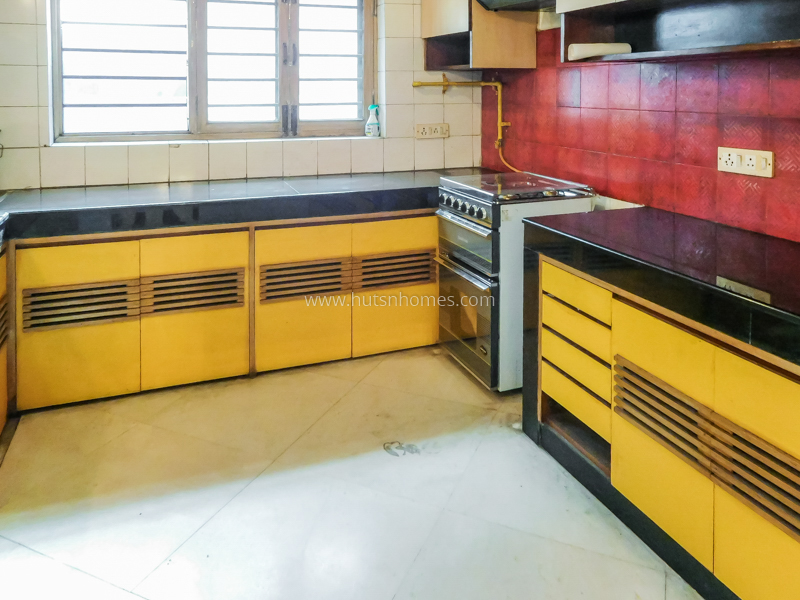 3 BHK Duplex For Rent in New Friends Colony