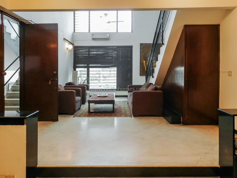 3 BHK Duplex For Rent in New Friends Colony