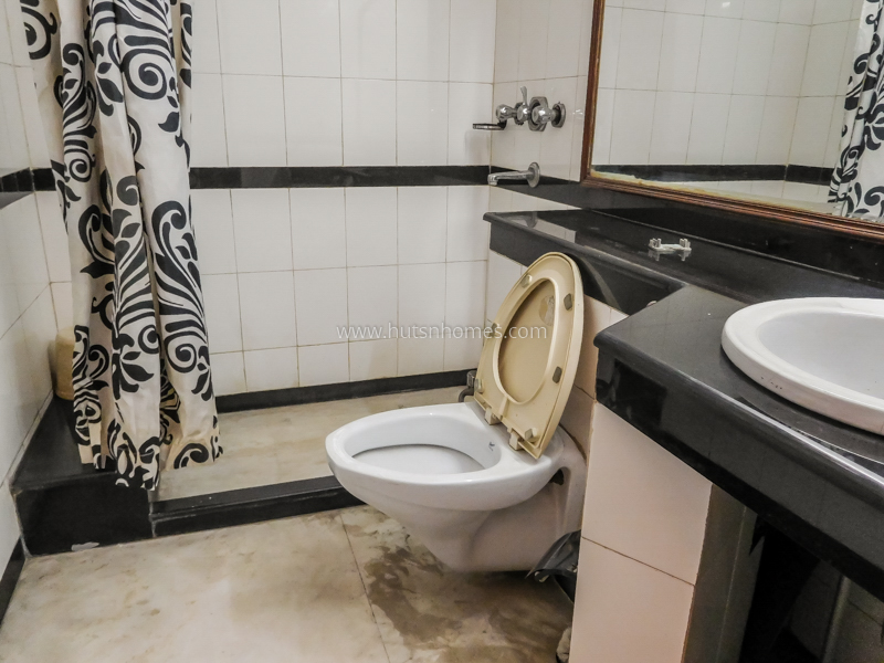 3 BHK Duplex For Rent in New Friends Colony