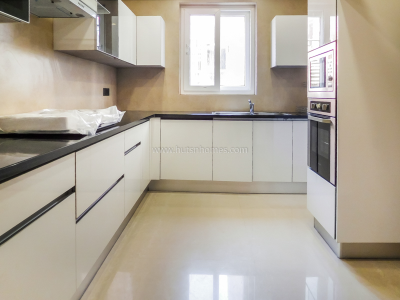 4 BHK Flat For Rent in Anand Niketan