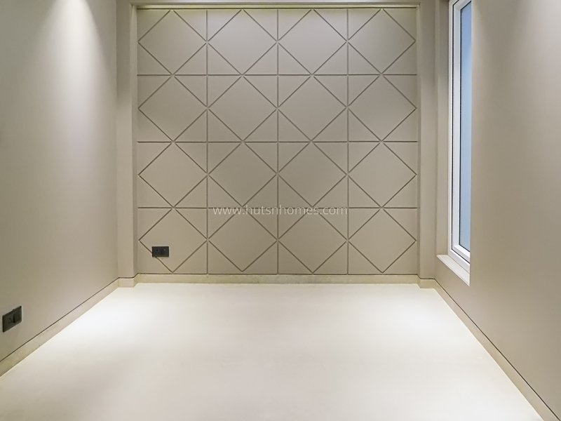 4 BHK Flat For Rent in Anand Niketan