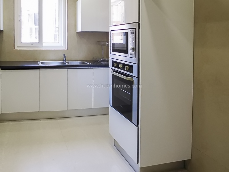 4 BHK Flat For Rent in Anand Niketan