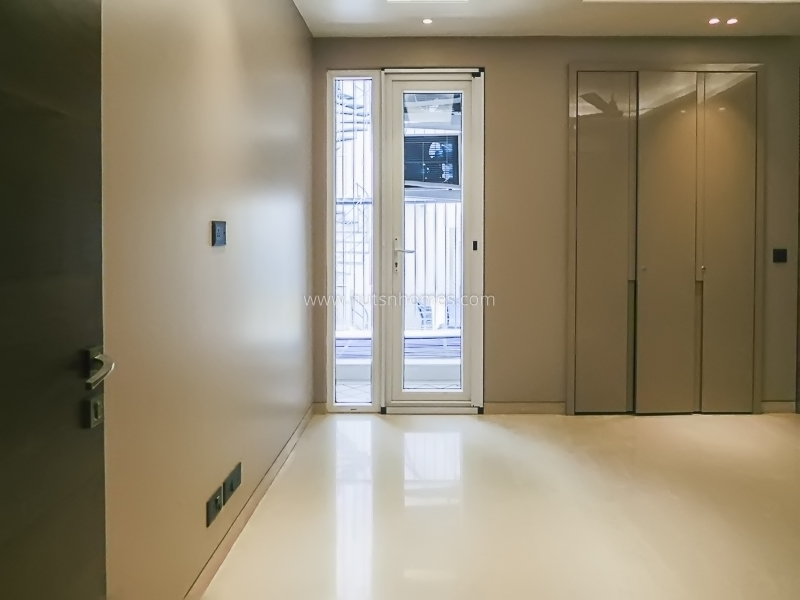 4 BHK Flat For Rent in Anand Niketan