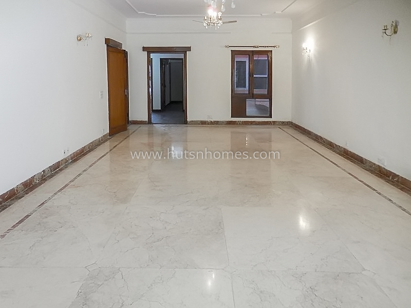 10 BHK House For Rent in New Friends Colony