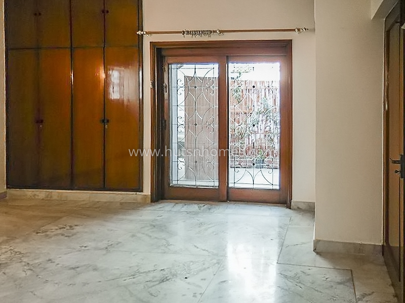 10 BHK House For Rent in New Friends Colony
