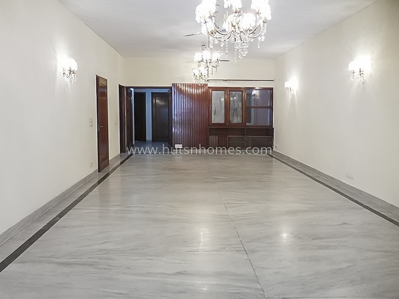 10 BHK House For Rent in New Friends Colony
