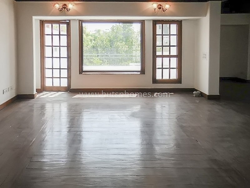 10 BHK House For Rent in New Friends Colony
