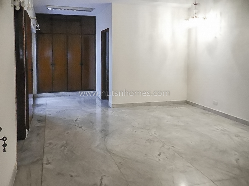 10 BHK House For Rent in New Friends Colony