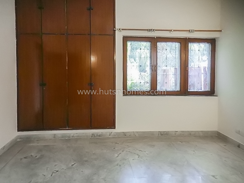 10 BHK House For Rent in New Friends Colony