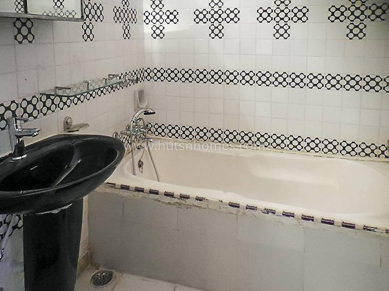 10 BHK House For Rent in New Friends Colony