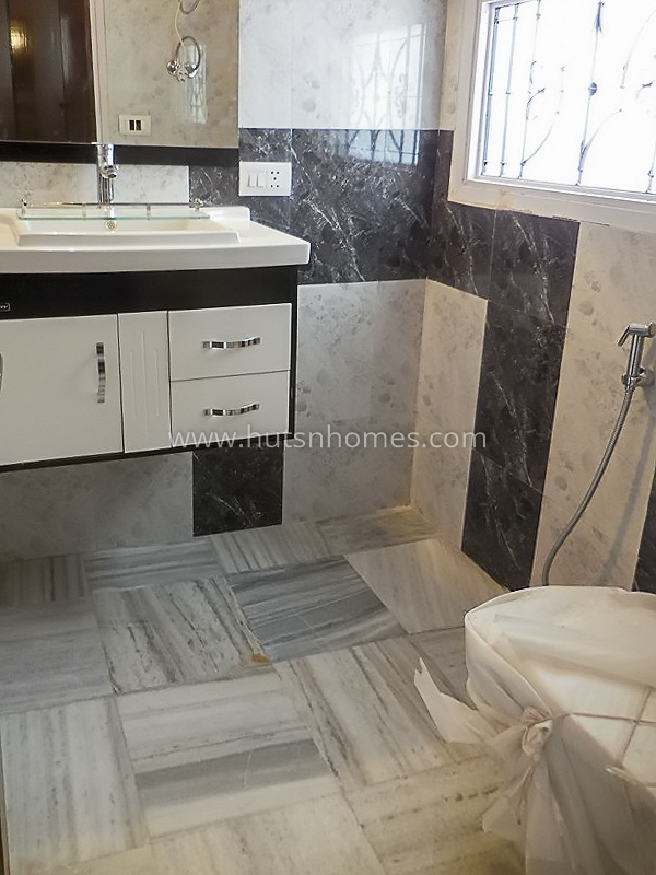 10 BHK House For Rent in New Friends Colony