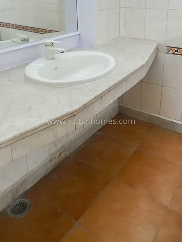 10 BHK House For Rent in New Friends Colony