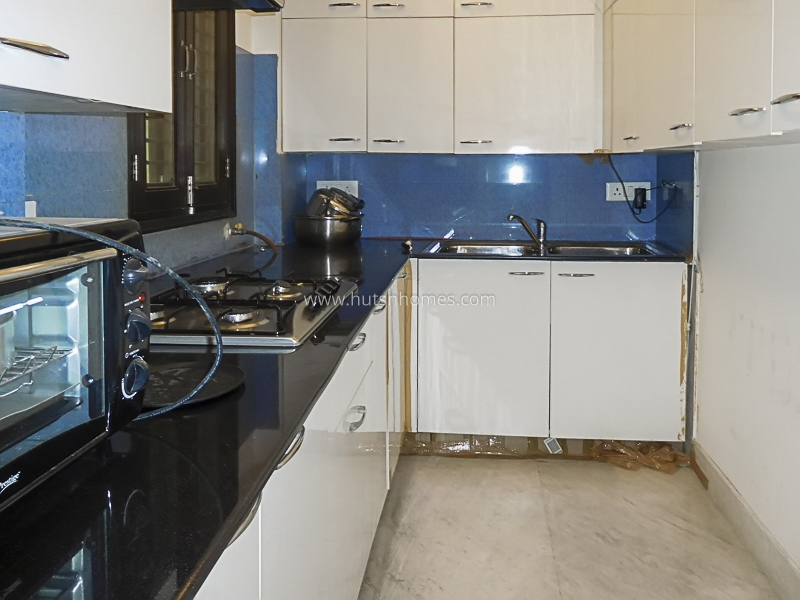 3 BHK Flat For Rent in Nizamuddin East