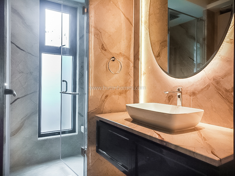 4 BHK Flat For Rent in Vasant Vihar