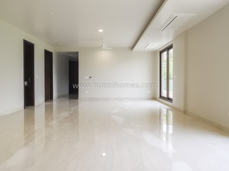 4 BHK Flat For Rent in Vasant Vihar