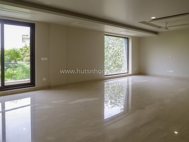 4 BHK Flat For Rent in Vasant Vihar