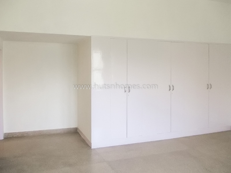 3 BHK House For Rent in Chanakyapuri